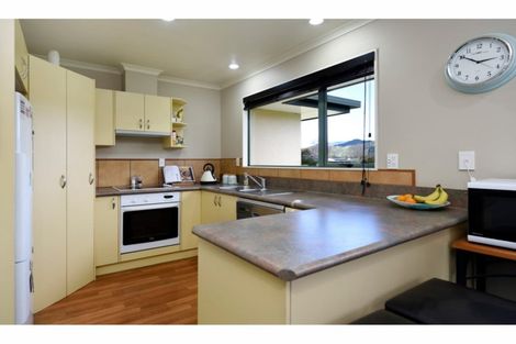 Photo of property in 8 Longfields Road, Brightwater, 7022