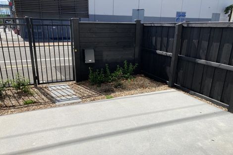 Photo of property in 4/8 New Brighton Road, Shirley, Christchurch, 8061