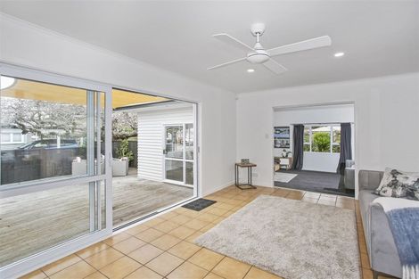Photo of property in 8 Callis Avenue, Opaheke, Papakura, 2113