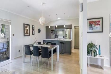 Photo of property in 11 Fendalton Place, Hatfields Beach, Orewa, 0931