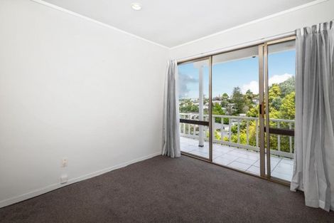 Photo of property in 2/98 Mountbatten Avenue, Hillcrest, Auckland, 0627