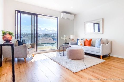 Photo of property in 5 Ngaru Way, Orewa, 0931