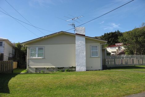 Photo of property in 15 Castlerea Street, Wainuiomata, Lower Hutt, 5014