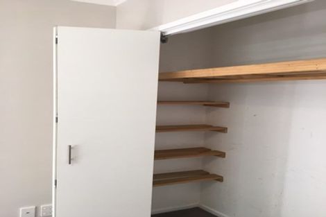 Photo of property in 2/49 Maungaraki Road, Korokoro, Lower Hutt, 5012