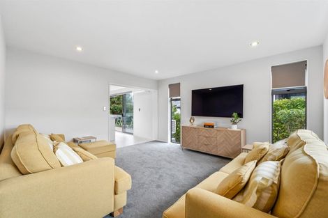 Photo of property in 18 Bella Vista Drive, Gulf Harbour, Whangaparaoa, 0930