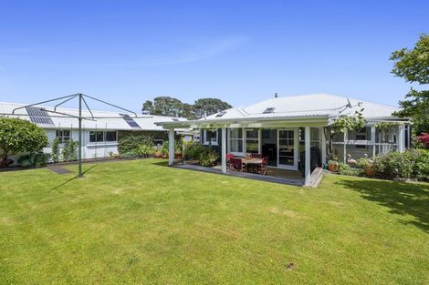 Photo of property in 9 Henui Street, Strandon, New Plymouth, 4312