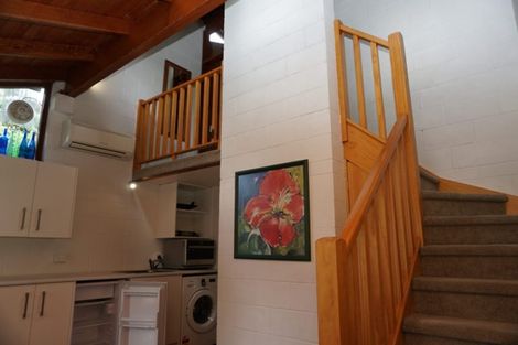 Photo of property in 5a Pohutukawa Avenue, Shelly Park, Auckland, 2014