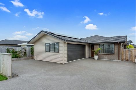Photo of property in 11 Mahia Lane, Waikanae, 5036