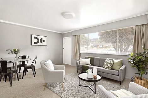 Photo of property in 2/246 Main Road, Tawa, Wellington, 5028