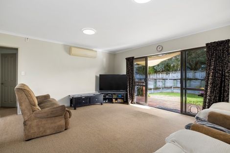 Photo of property in 52 Inverness Drive, Pyes Pa, Tauranga, 3112