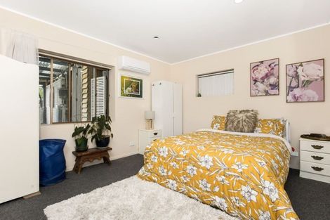 Photo of property in 19 Domain Road, Weymouth, Auckland, 2103