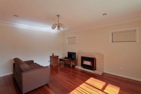Photo of property in 486 Blockhouse Bay Road, Blockhouse Bay, Auckland, 0600