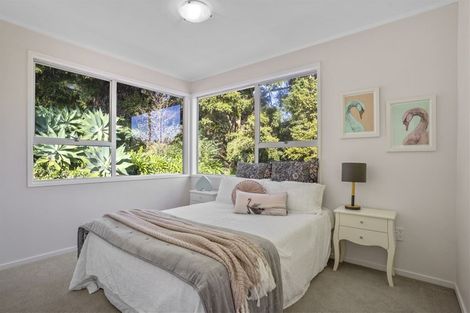 Photo of property in 18 Vonnell Place, Birkdale, Auckland, 0626