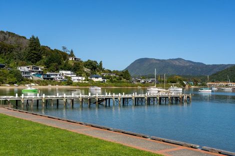 Photo of property in 16 Arthur Crescent, Waikawa, Picton, 7220