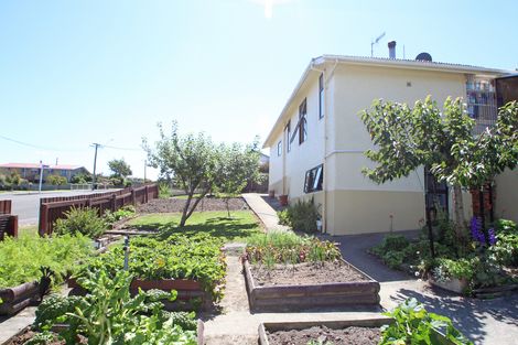 Photo of property in 15 Kelvin Street, South Hill, Oamaru, 9400