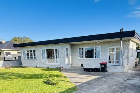 Photo of property in 237 Mayfair Avenue, Mayfair, Hastings, 4122