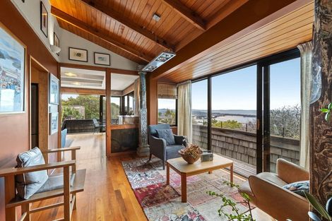 Photo of property in 198a Mount Pleasant Road, Mount Pleasant, Christchurch, 8081