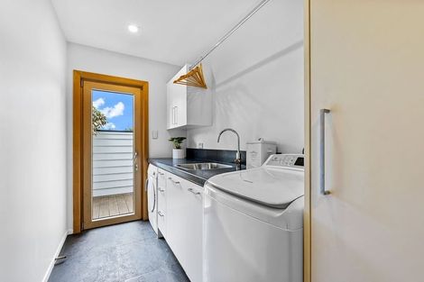 Photo of property in 2 Crichton Terrace, Cashmere, Christchurch, 8022