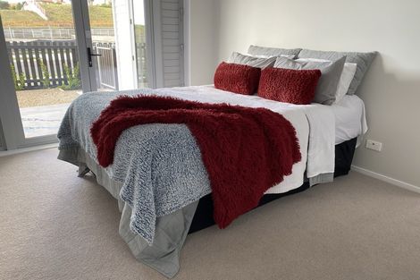 Photo of property in 2 Toka Lane, Red Beach, 0932