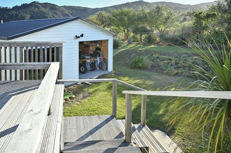 Photo of property in Blue Bay Road, Mahia, 4198