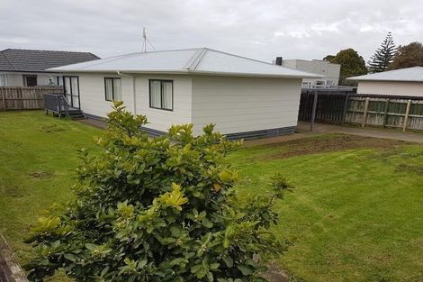 Photo of property in 2/41 Vine Street, Mangere East, Auckland, 2024