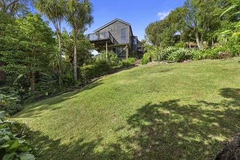 Photo of property in 178 Bleakhouse Road, Mellons Bay, Auckland, 2014