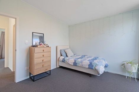 Photo of property in 9a Cuffs Road, Wainoni, Christchurch, 8061