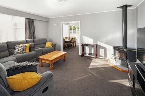 Photo of property in 3 Terrance Grove, Paparangi, Wellington, 6037