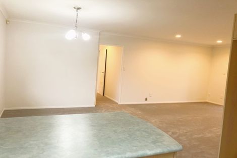 Photo of property in 43 Carisbrook Crescent, Papakura, 2110