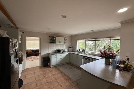 Photo of property in 6 Conacher Close, East Tamaki Heights, Auckland, 2016