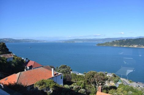 Photo of property in Grafon Court Flats, 7/53 Grafton Road, Roseneath, Wellington, 6011