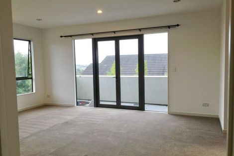 Photo of property in 16 Tekapo Rise, Fairview Heights, Auckland, 0632