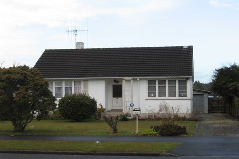 Photo of property in 92 Holland Road, Fairfield, Hamilton, 3214
