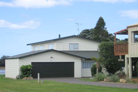 Photo of property in 36b Roretana Drive, Athenree, Katikati, 3177