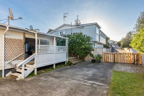Photo of property in 18c Titoki Road, Waikanae Beach, Waikanae, 5036