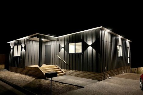 Photo of property in 16 Wrybill Way, Welcome Bay, Tauranga, 3112