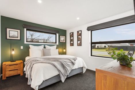 Photo of property in 19 Whincops Road, Halswell, Christchurch, 8025