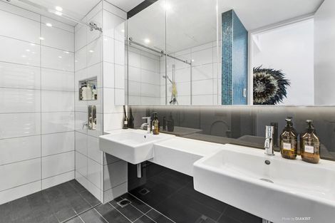 Photo of property in 902/1 Market Lane, Wellington Central, Wellington, 6011