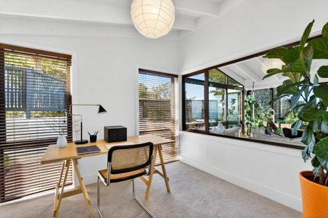 Photo of property in 9 Harvey Road, Bluff Hill, Napier, 4110