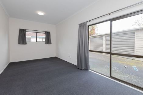 Photo of property in 42 Garland Drive, St Andrews, Hamilton, 3200