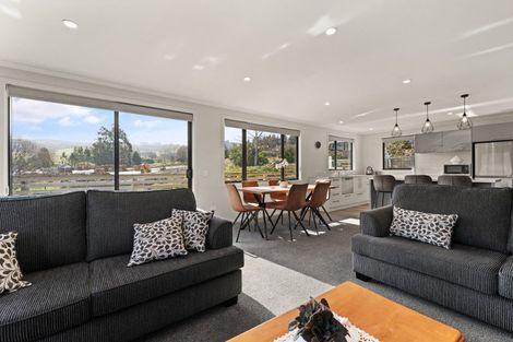 Photo of property in 17 Abbotts Hill Road, Abbotsford, Dunedin, 9018