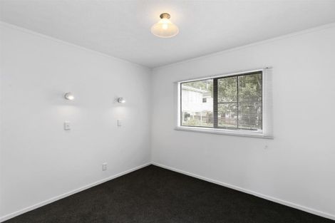 Photo of property in 304a Main Road, Tawa, Wellington, 5028