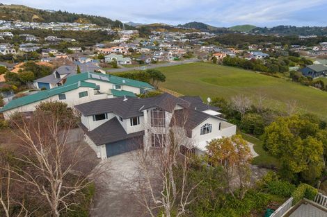Photo of property in 40 Samwell Drive, Whitby, Porirua, 5024