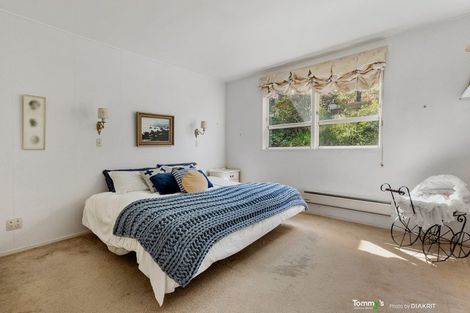 Photo of property in 29 Lucknow Terrace, Khandallah, Wellington, 6035
