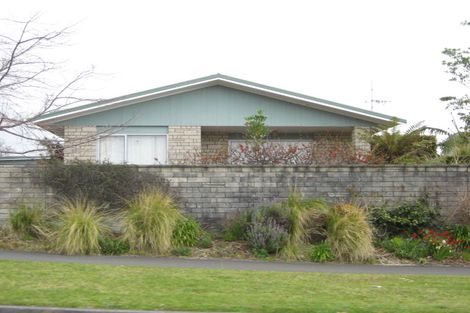 Photo of property in 108 Wairau Road, Oakura, 4314