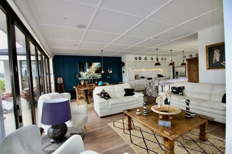 Photo of property in 15 Leeward Drive, Whitianga, 3510