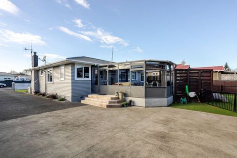 Photo of property in 56 Barraud Street, Dannevirke, 4930