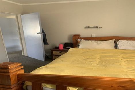 Photo of property in 183d Newlands Road, Newlands, Wellington, 6037