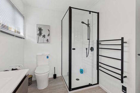 Photo of property in 16 Shelly Beach Road, Shelly Beach, Helensville, 0874