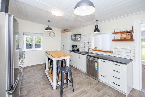 Photo of property in 556 Great South Road, Huntly, 3700